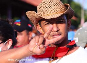 ¡Nicaragua ilumina, como un sol que no declina!