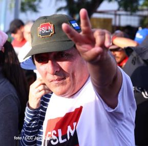 ¡Nicaragua ilumina, como un sol que no declina!