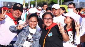 ¡Nicaragua ilumina, como un sol que no declina!