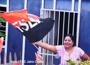 ¡Nicaragua ilumina, como un sol que no declina!