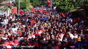 ¡Nicaragua ilumina, como un sol que no declina!