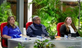 Presidente Daniel y Compañera Rosario en comunicación con las familias nicaragüenses