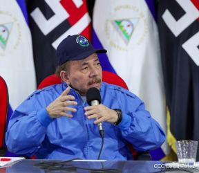 Presidente Daniel y Compañera Rosario en comunicación con las familias nicaragüenses