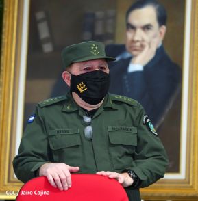 Presidente Daniel y Compañera Rosario en comunicación con las familias nicaragüenses