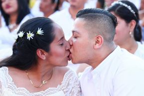 Tu Nueva Radio Ya: 263 parejas se dieron el "Sí, quiero" en bodas masivas