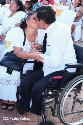 Tu Nueva Radio Ya: 263 parejas se dieron el "Sí, quiero" en bodas masivas