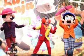 El Gallo Bartolito, La Vaca Lola y La Gallina Turuleca en Nicaragua