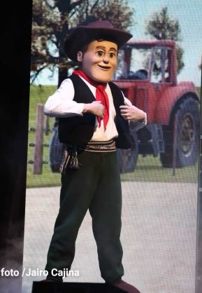 El Gallo Bartolito, La Vaca Lola y La Gallina Turuleca en Nicaragua