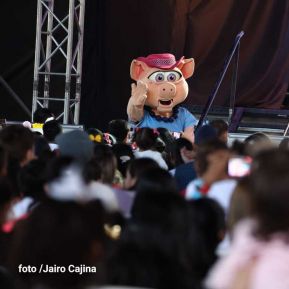 El Gallo Bartolito, La Vaca Lola y La Gallina Turuleca en Nicaragua