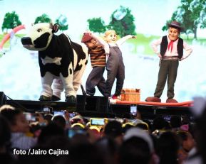 El Gallo Bartolito, La Vaca Lola y La Gallina Turuleca en Nicaragua