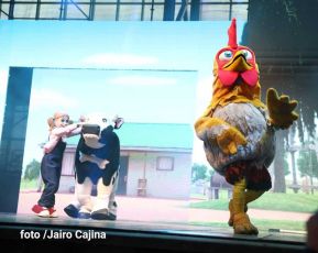 El Gallo Bartolito, La Vaca Lola y La Gallina Turuleca en Nicaragua