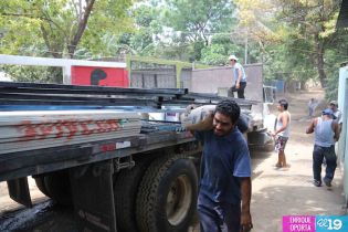 Continúa entrega de viviendas solidarias a familias de la capital afectadas por sismos