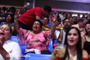 Una noche con la energía de Pandora y Flans