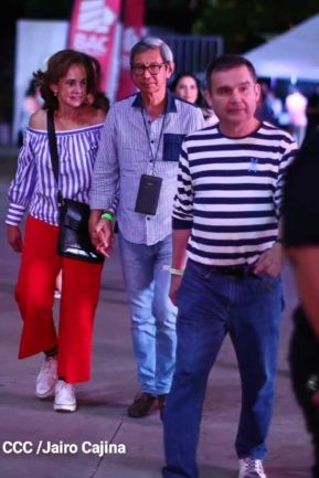 Una noche con la energía de Pandora y Flans