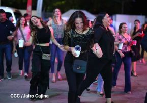 Una noche con la energía de Pandora y Flans