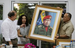 Daniel y Rosario se reúnen con delegación venezolana de alto nivel encabezada por Diosdado Cabello