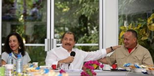 Daniel y Rosario se reúnen con delegación venezolana de alto nivel encabezada por Diosdado Cabello