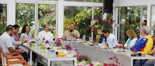 Daniel y Rosario se reúnen con delegación venezolana de alto nivel encabezada por Diosdado Cabello