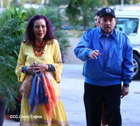 ¡Puño en Alto! ¡Libro Abierto!: 43 aniversario de la Gran Cruzada Nacional de Alfabetización