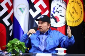 ¡Puño en Alto! ¡Libro Abierto!: 43 aniversario de la Gran Cruzada Nacional de Alfabetización