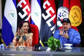 ¡Puño en Alto! ¡Libro Abierto!: 43 aniversario de la Gran Cruzada Nacional de Alfabetización