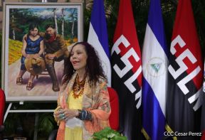 ¡Puño en Alto! ¡Libro Abierto!: 43 aniversario de la Gran Cruzada Nacional de Alfabetización