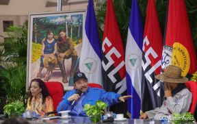 ¡Puño en Alto! ¡Libro Abierto!: 43 aniversario de la Gran Cruzada Nacional de Alfabetización