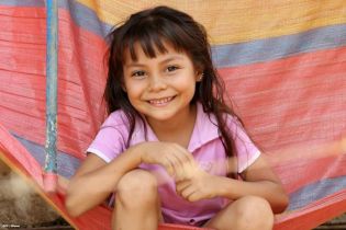 Afectados por sismos en Mateare reciben materiales para la construcción de viviendas