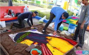 Alfombras Pasionarias: Arte que brota de las manos de un Pueblo de Fé, un Pueblo Cristiano