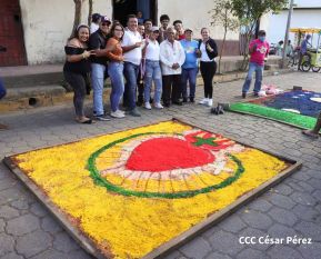 Alfombras Pasionarias: Arte que brota de las manos de un Pueblo de Fé, un Pueblo Cristiano