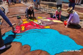 Alfombras Pasionarias: Arte que brota de las manos de un Pueblo de Fé, un Pueblo Cristiano