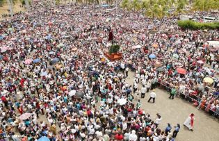 Cardenal Brenes participa en Viacrucis Penitencial