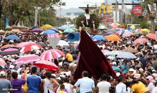 Cardenal Brenes participa en Viacrucis Penitencial