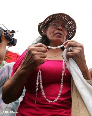 Cardenal Brenes participa en Viacrucis Penitencial