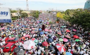 Cardenal Brenes participa en Viacrucis Penitencial