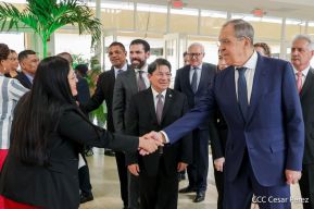 Presidente Daniel Ortega y Vicepresidenta Rosario Murillo en encuentro con Canciller de Rusia, Serguéi Lavrov
