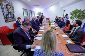 Presidente Daniel Ortega y Vicepresidenta Rosario Murillo en encuentro con Canciller de Rusia, Serguéi Lavrov