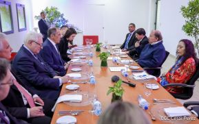 Presidente Daniel Ortega y Vicepresidenta Rosario Murillo en encuentro con Canciller de Rusia, Serguéi Lavrov