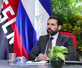 Presidente Daniel Ortega y Vicepresidenta Rosario Murillo en encuentro con Canciller de Rusia, Serguéi Lavrov
