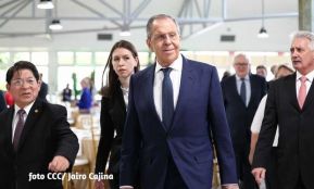 Presidente Daniel Ortega y Vicepresidenta Rosario Murillo en encuentro con Canciller de Rusia, Serguéi Lavrov