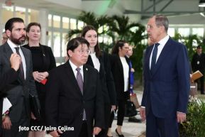 Presidente Daniel Ortega y Vicepresidenta Rosario Murillo en encuentro con Canciller de Rusia, Serguéi Lavrov