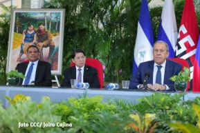 Presidente Daniel Ortega y Vicepresidenta Rosario Murillo en encuentro con Canciller de Rusia, Serguéi Lavrov