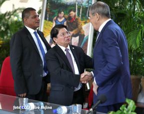 Presidente Daniel Ortega y Vicepresidenta Rosario Murillo en encuentro con Canciller de Rusia, Serguéi Lavrov