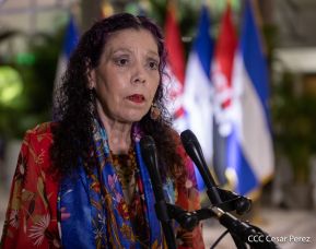 Presidente Daniel y Compañera Rosario conmemoran Día Nacional de la Paz