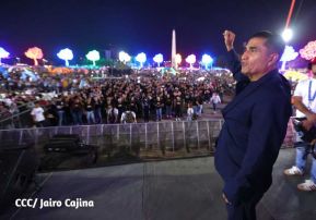 Noche de avivamiento y adoración en la vigilia de Ríos de Agua Viva