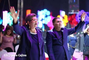 Noche de avivamiento y adoración en la vigilia de Ríos de Agua Viva