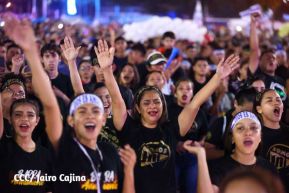 Noche de avivamiento y adoración en la vigilia de Ríos de Agua Viva