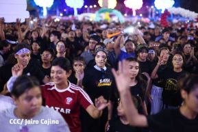 Noche de avivamiento y adoración en la vigilia de Ríos de Agua Viva