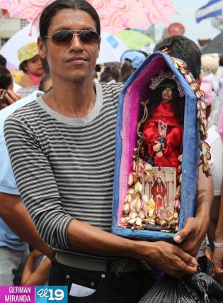 Cardenal Brenes participa en Viacrucis Penitencial