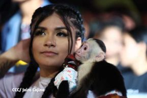 Noche de avivamiento y adoración en la vigilia de Ríos de Agua Viva
